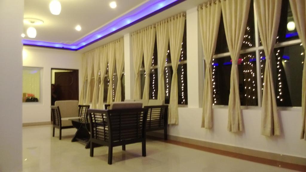 Hotel Hill Palace Kausani Ngoại thất bức ảnh